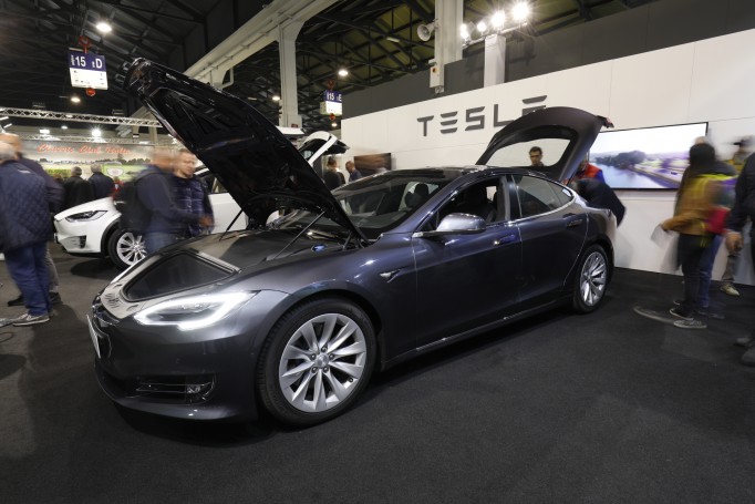 tesla-00001