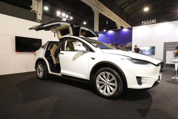 tesla-00003