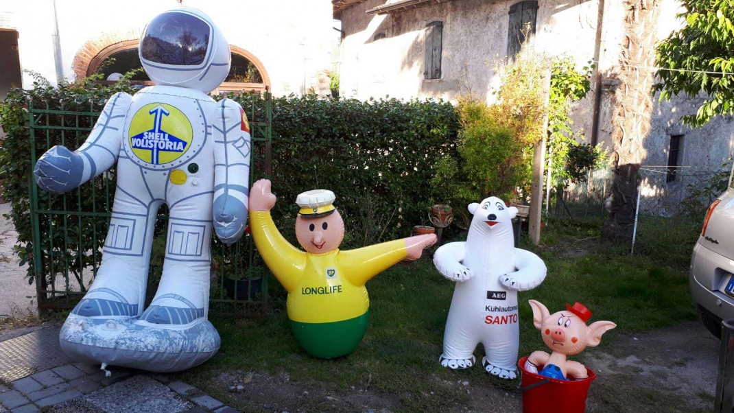 images/4400/astronauta-shell.jpg