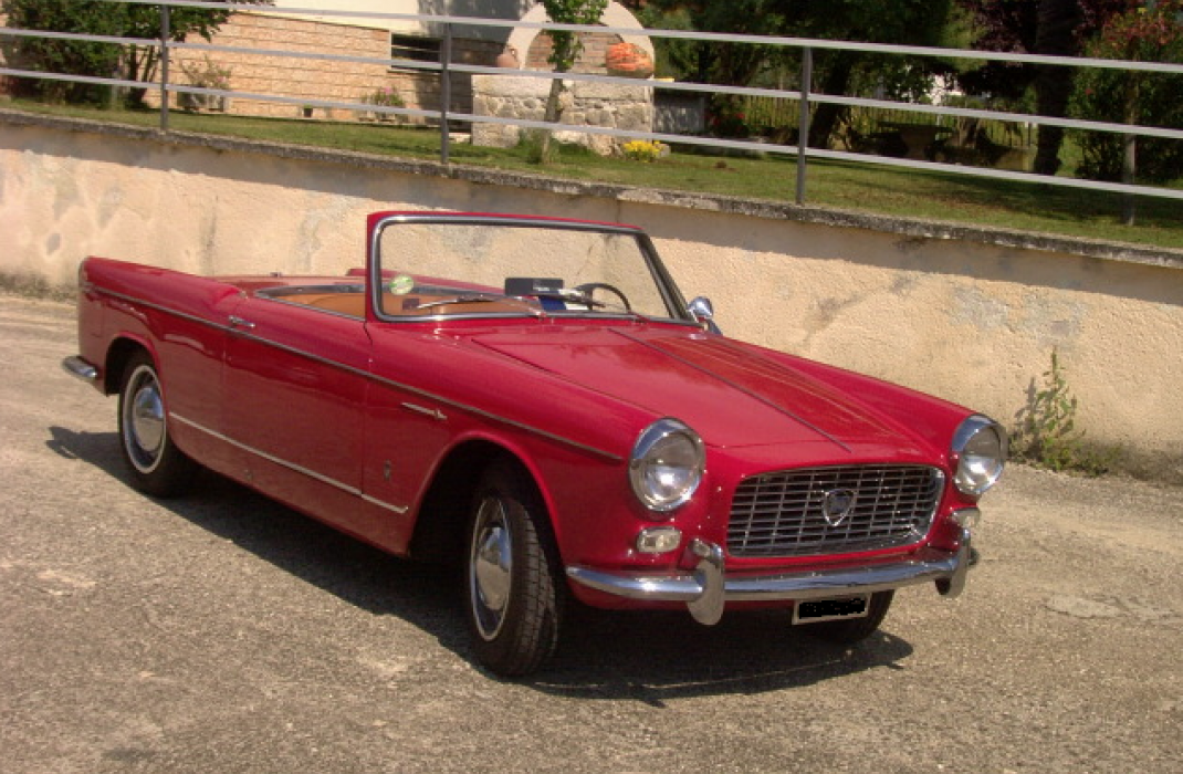 images/5991/appia-convertibile-vignale-2-posti.png