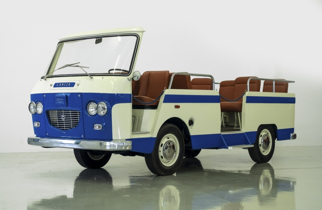 images/6769/lancia-jolly.jpeg